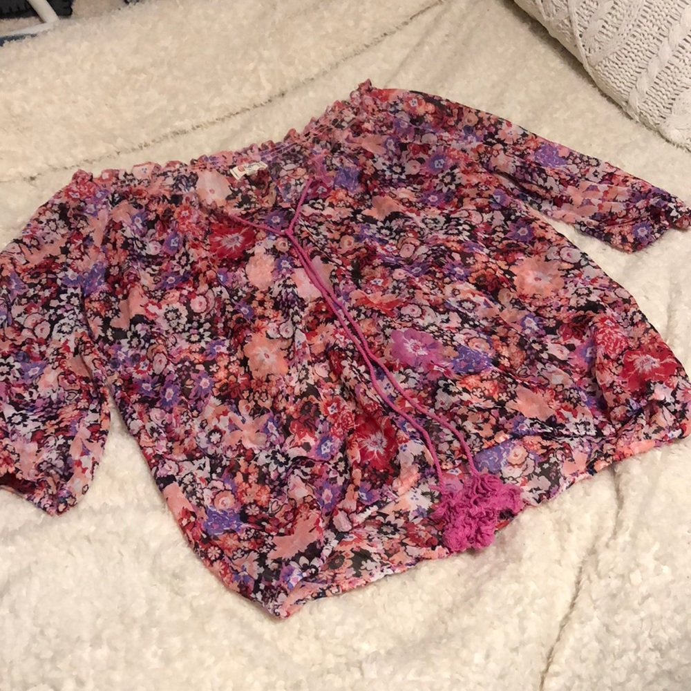 Esenboye greek-style romance top